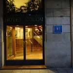 HOTEL COLON - サンタアウラレア大聖堂前の四つ星ホテル