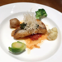 ル・ソレイユ・ルヴァン - 魚料理 / 白甘鯛のソテー ブールノワゼットソース トマトバジルと温野菜添え