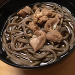 白金温泉郷 森の旅亭 びえい - かしわ蕎麦かな？
      鶏肉が煮込まれてホロホロして美味し〜♡
