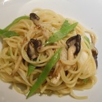伊庵 - キノコと鞘隠元のペペロンチーノ 2018.12