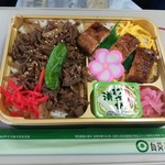 自笑亭 - 三ヶ日牛ごぼうしぐれ&プチうなぎ弁当1240円