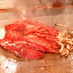 サムズ アンカーイン - 蓋を外すと赤く色づき。。。