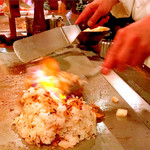 サムズ アンカーイン - 火山と戦うシェフ