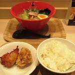 鶏ちゃん本舗 博多の華味鳥 - 唐揚げセット＆白ごはん