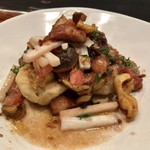 Ata - 里芋のフリット ツブ貝乗せ2