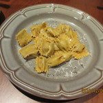 イカリヤ食堂 - ラビオリ