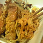 かつぎや - 濃厚な汁に麺が絡む