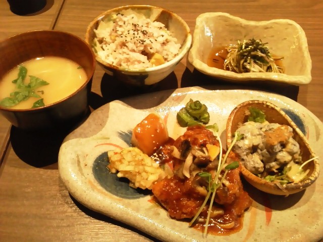 らんちょす 三井アウトレットパーク滋賀竜王店 近江八幡 洋食 食べログ