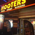 HOOTERS - 