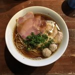 麺や而今 - 特製芳醇醤油鶏そば