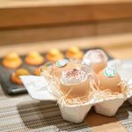 SUGALABO - マドレーヌ　土佐ジローの卵黄のチョコクリーム、コーヒーの泡