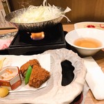 Kurobuta Shabushabu Ginza Rabu - 黒豚のヒレカツ、ラブサラダ、お刺身、小鉢、デザート