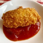 ハンバーグレストランHACHI - 噂の「カニクリームコロッケ」ですが、形が変わっていました(@_@)