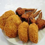 コロッケ80円外税　メンチ110円外税　手羽ぎょうざ120円外税　旨いですよ～ｗ