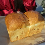 松ぼっくるり - 焼き立てのぶどうパン！