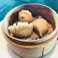 中国料理 翆陽 - ヤムチャ3種    海老もプリップリで、火傷注意！