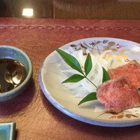 大和榛原牛 うし源 本店 - 付きだし