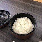 えい寿ホテル - お櫃のごはん