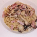 Pasta Pasta - 茸とパンチェッタアーリオオーリオ
