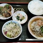 さくら - さくらセットの(たこやき、おろし蕎麦、サラダ、漬物、ご飯)～( ﾟεﾟ；)‼