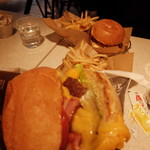 J.S. BURGERS CAFE - 