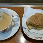 さくら - コーヒー➕たい焼き(こしあん)～( ﾟεﾟ；)‼