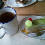 ケーキセット（紅茶）　５６０円