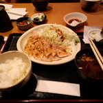 はせ川 - ツレの頼んだとんトロ定食