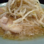 ラーメン - 10/2011豚入ラーメン700円