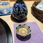 Kanzan - 熱燗は竹鶴、美しい酒器でいただくと一層美味しい