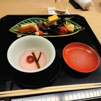 味舌 - 梅昆布茶と一献