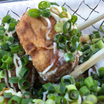 Takoyaki Fuxu-Fuxu Tei - 小玉ながら、ふわふわの生地が印象的