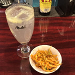 生搾りレモンサワーとお通し