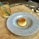 ターンテーブル - 手作り玉子プリン＆アイス阿波番茶