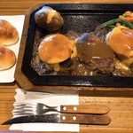 東京ミートレア GOLD　RU$H 南大沢店 - ハンバーグは300g