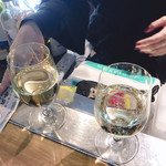 立ち呑みばっかす - 白ワイン・泡