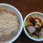麺処 一笑 - 一笑　バリカタらーめん+カラベジ