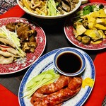 重慶飯店 - 正月の宴