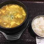 呉さんのビビンバ - 特製カレー純豆腐チゲ