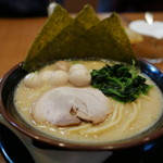 横浜家系ラーメン 淵野辺家 - うずら増し