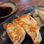 らぁめんたろう の はなれ - サービス餃子♪