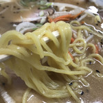 ラーメン優太 - 中太のストレート麺