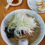 とんこつら～めん 一代 - ネギラーメン(同行者が食べた物)