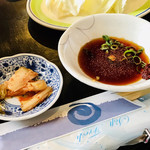 味源 - 最初からセットされてる おしぼりや タレや お箸や
      お皿☆