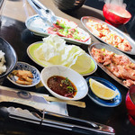 味源 - コレがお肉もご飯も増し増しの焼肉定食
      増し増しで❤️¥980-