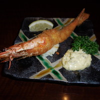 赤坂 津つ井 総本店 - 　エビフライ１本です。