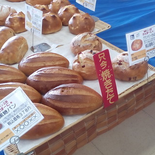 地麦・天然酵母のパン工房 かんぱーにゅ_2