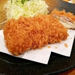 平田牧場 - モッツアレラチーズカツ膳（1,500円）