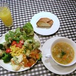GRENCH - ドリンク、バゲット、サラダ、スープ