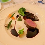 シェムラブルリス - 幼鴨胸肉のローストと黒毛和牛のラグー